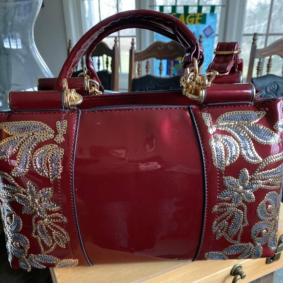 Neiman Marcus Nevenka Embroidered Red Patent Leather Purse - Picture 1 of 4